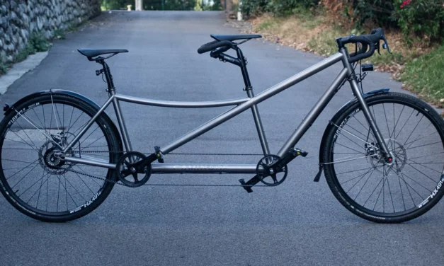 Pédalez à deux : découvrez Gatineau avec la location de vélo tandem