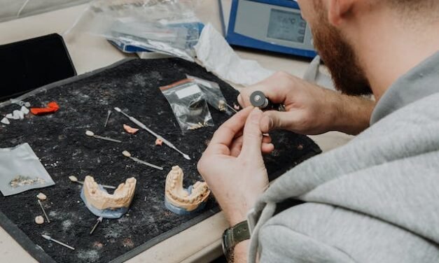 Réparez et Retrouvez le Confort avec Notre Service de Réparation de Prothèses Dentaires à Gatineau