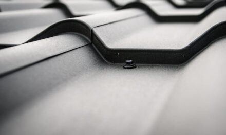 Metal Roofing in Pontiac: Durability and Style Combined