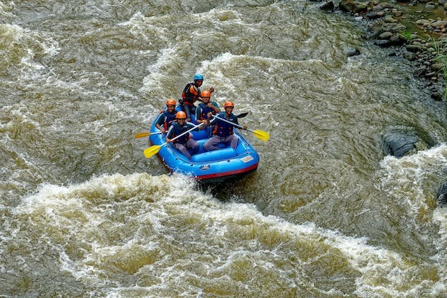 Rafting in Ottawa: Thrilling Adventures on the River