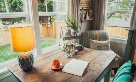 La Beauté et la Durabilité des Tables en Bois à Gatineau