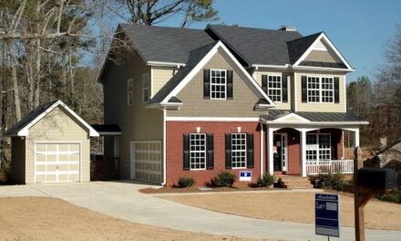 Pourquoi Faire Confiance à un Courtier Immobilier à Gatineau pour Vendre Votre Maison