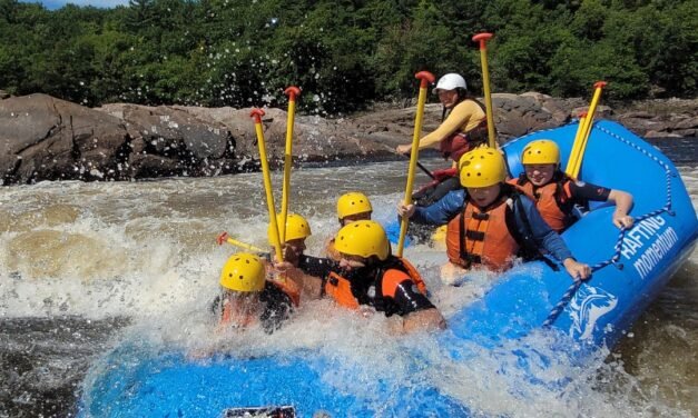Experience the thrill of river rafting in Quebec this summer