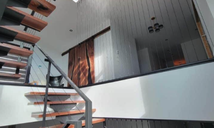 Montréal : Escalier en bois sur-mesure à Gatineau : L’élégance à votre portée