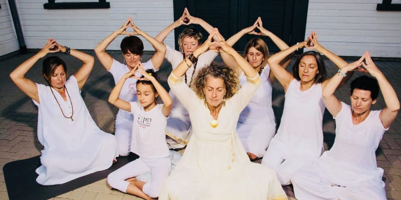 Comment les cours de yoga à Gatineau peuvent améliorer votre quotidien