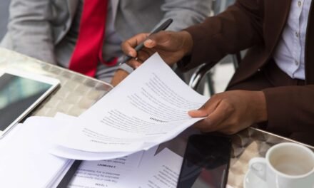 Droit commercial à Gatineau : un pilier essentiel pour les entreprises